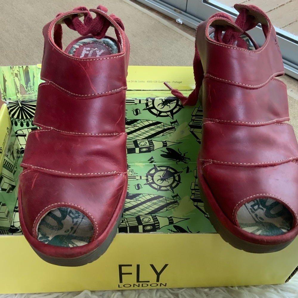Fly London Yown Dark Red Wedge Peep Toe Sandals size 40 shoes lightly worn